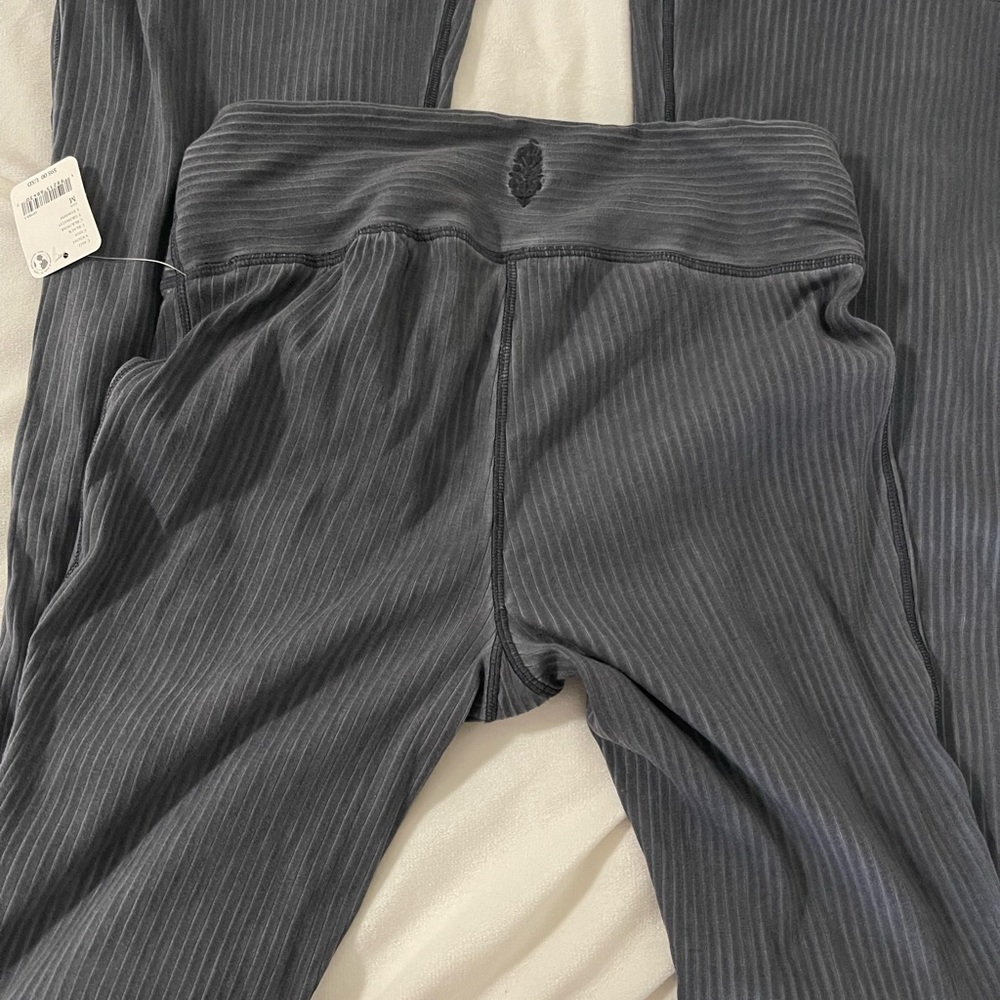 Charcoal Ribbed Women's Leggings